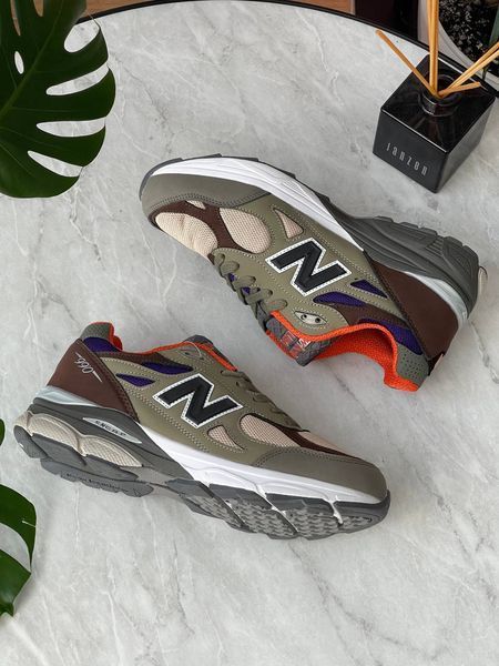 Кросівки чоловічі New Balance 990v3 x Teddy Santis Made in USA Tan Orange M990BT3 фото