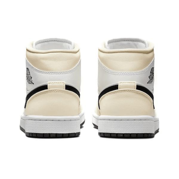 Кросівки Nike Air Jordan 1 Mid Coconut Milk BQ6472-121 фото