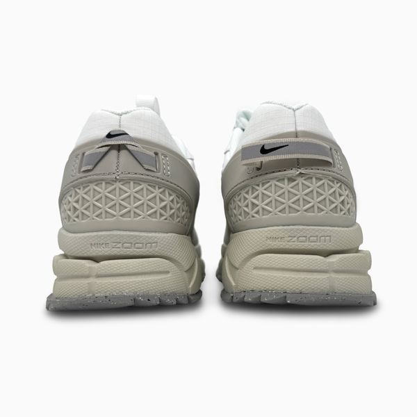 Кросівки Nike Zoom Vomero Roam White Beige HV6410-100 фото