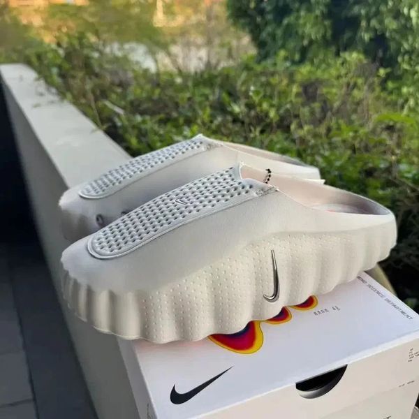 Шльопанці Nike Mind 001 Slide Light Bone HQ4307-002 фото