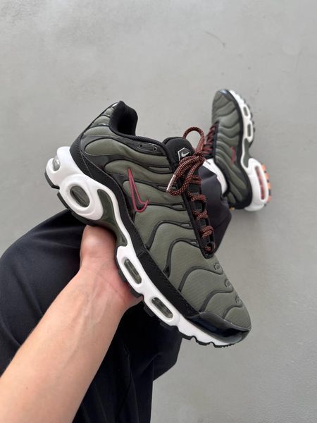 Кросівки чоловічі Nike Air Max TN Plus Black Cargo Khaki FB9722-300 фото