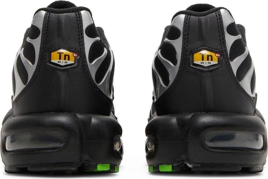Кросівки чоловічі Nike Air Max Plus Black Silver Green Strike DR0139-001 фото