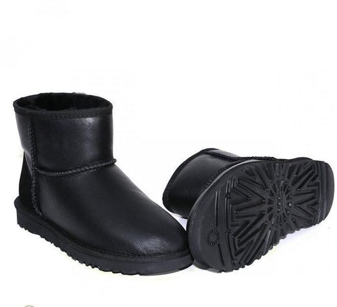 Мужские Угги UGG Mini Classic Leather Metallic Black 1016222LM фото