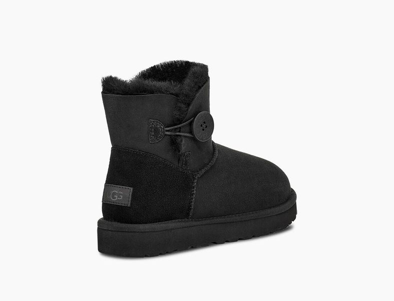 Уггі жіночі UGG Mini Bailey Button Classic ll Чорні 1016422-BLK фото