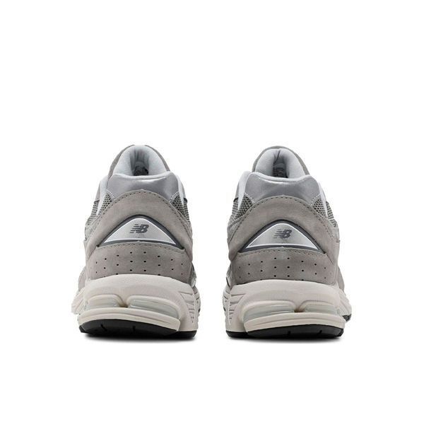 Кросівки чоловічі New Balance 2002R Grey Black v2 ML2002RC фото