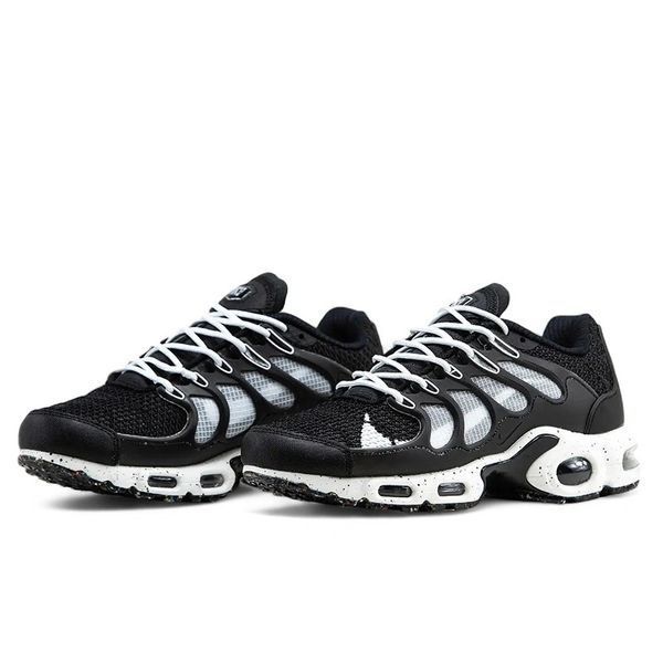 Кросівки чоловічі Nike Air Max TN Plus Terrascape Black White FD7855-001TBW фото