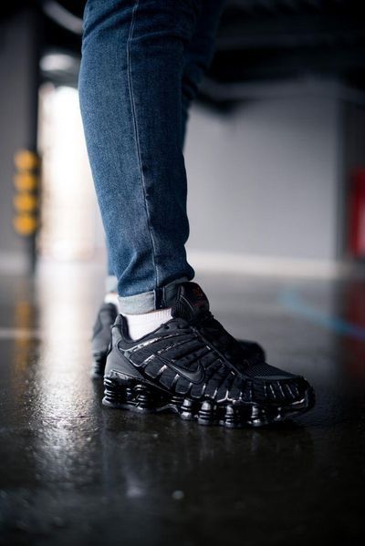 Кросівки Nike Shox TL Triple Black BV1127-001 фото