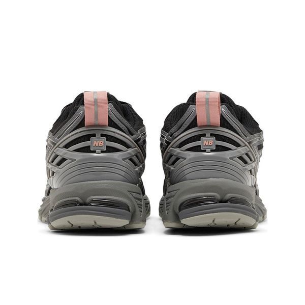 Кросівки New Balance 1906R Black Pink Moon M1906RHC фото
