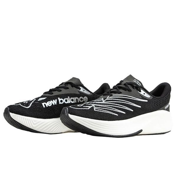 Кросівки чоловічі New Balance FuelCell SuperComp Elite V2 Black White MRCELPB1 фото