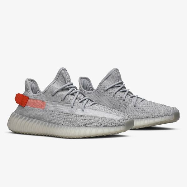 Кросівки Adidas Yeezy Boost 350 v2 Tail Light FX9017 фото